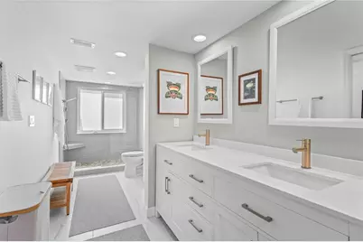 5226 Landings Boulevard #102, Sarasota, FL 34231 - Photo 16