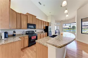 14325 Sundial Pl, Lakewood Ranch, FL 34202 - Photo 2