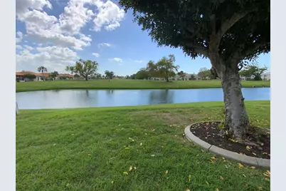 4310 Murfield Drive E, Bradenton, FL 34203 - Photo 6