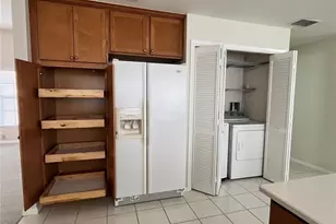 4310 Murfield Dr E, Bradenton, FL 34203 - Photo 10