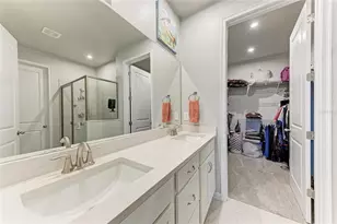 20321 Symphony Pl, Venice, FL 34293 - Photo 24