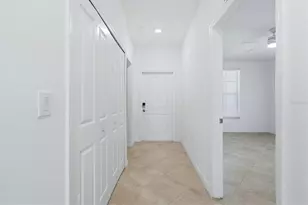 12470 Wellen Golf St, Venice, FL 34293 - Photo 14