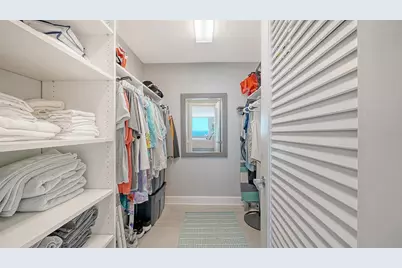 2425 Gulf Of Mexico Drive #14E, Longboat Key, FL 34228 - Photo 16