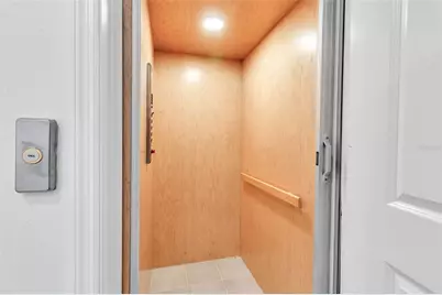 2554 Ruffing Court, Sarasota, FL 34237 - Photo 8