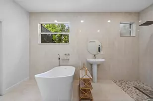 4334 Marcott Cir, Sarasota, FL 34233 - Photo 30