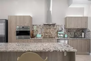 4334 Marcott Cir, Sarasota, FL 34233 - Photo 8