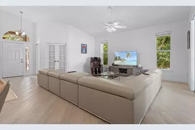 4334 Marcott Circle, Sarasota, FL 34233 - Photo 18