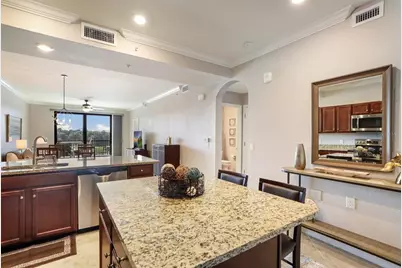 16904 Vardon Terrace #304, Bradenton, FL 34211 - Photo 8