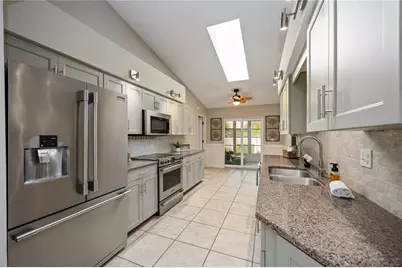 311 75th St Court NW, Bradenton, FL 34209 - Photo 10