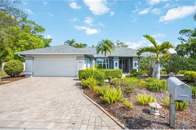 311 75th St Court NW, Bradenton, FL 34209 - Photo 2