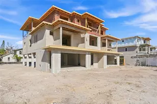 107 Tuna St, Anna Maria, FL 34216 - Photo 4