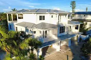 107 Tuna St, Anna Maria, FL 34216 - Photo 8