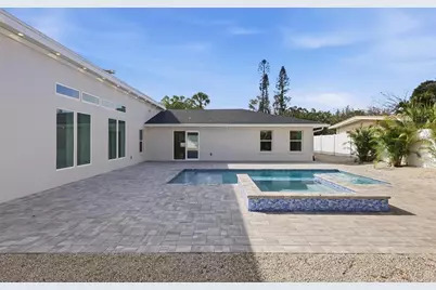 2473 Ringling Boulevard, Sarasota, FL 34237 - Photo 28