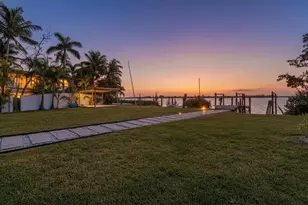 10218 46th Ave W, Bradenton, FL 34210 - Photo 2