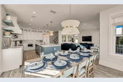 2210 Avenue A, Bradenton Beach, FL 34217 - Photo 8