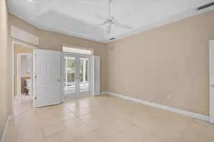 5453 Ashton Manor Dr, Sarasota, FL 34233 - Photo 14