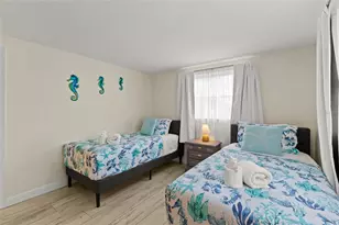 6836 Roxbury Dr, Sarasota, FL 34231 - Photo 16