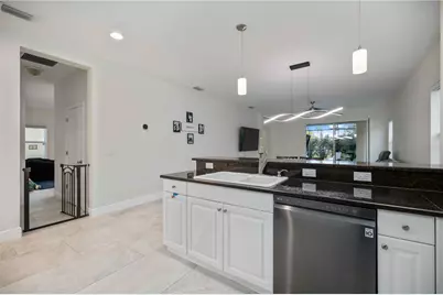 12146 Longview Lake Circle, Bradenton, FL 34211 - Photo 16