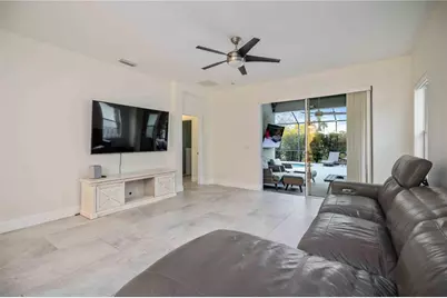 12146 Longview Lake Circle, Bradenton, FL 34211 - Photo 20