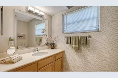 4310 74th Avenue E, Sarasota, FL 34243 - Photo 28
