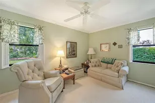 4310 74th Ave E, Sarasota, FL 34243 - Photo 14