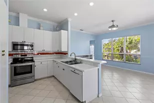 4427 Shark Dr, Bradenton, FL 34208 - Photo 2