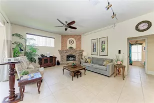 4107 72nd Ave E, Sarasota, FL 34243 - Photo 26