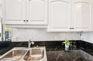 4270 Vicenza Dr, Venice, FL 34293 - Photo 14