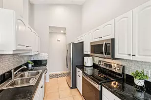 4270 Vicenza Dr, Venice, FL 34293 - Photo 12