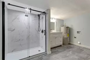 410 W 51st Ave Dr W, Bradenton, FL 34207 - Photo 30