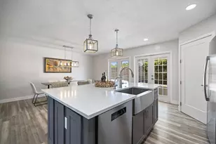 2513 Mineola Way, Sarasota, FL 34239 - Photo 6