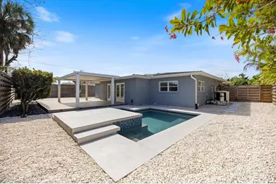 2513 Mineola Way, Sarasota, FL 34239 - Photo 8