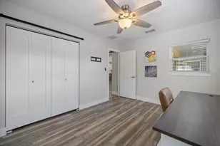 2513 Mineola Way, Sarasota, FL 34239 - Photo 26