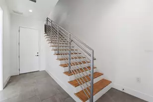 620 Rawls Ave, Sarasota, FL 34236 - Photo 4