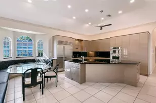 5023 Ashley Pkwy, Sarasota, FL 34241 - Photo 18