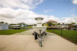 18310 Van Nuys Cir, Port Charlotte, FL 33948 - Photo 28