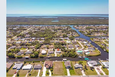 18310 Van Nuys Circle, Port Charlotte, FL 33948 - Photo 38