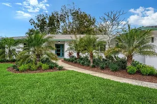 1967 Brookhaven Dr, Sarasota, FL 34239 - Photo 2