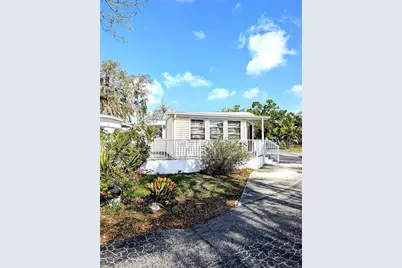 3300 26th Avenue E #228, Bradenton, FL 34208 - Photo 2
