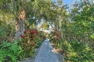 660 Cedars Ct, Longboat Key, FL 34228 - Photo 34