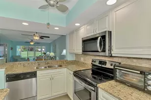 433 Cerromar Ln, Venice, FL 34293 - Photo 8
