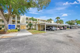 433 Cerromar Ln, Venice, FL 34293 - Photo 1