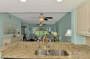 433 Cerromar Ln, Venice, FL 34293 - Photo 10