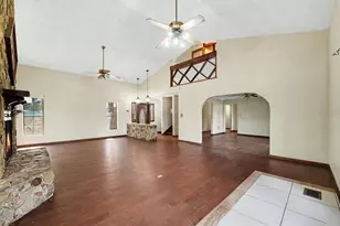 960 Lake Cove Trail, Lakeland, FL 33813 - Photo 6