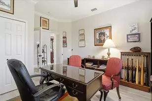 8205 Stirling Falls Cir, Sarasota, FL 34243 - Photo 38
