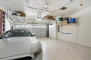 8205 Stirling Falls Cir, Sarasota, FL 34243 - Photo 34