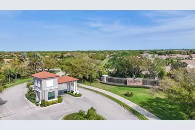 8205 Stirling Falls Circle, Sarasota, FL 34243 - Photo 64