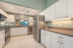 3410 Chelmsford Ct, Sarasota, FL 34235 - Photo 26