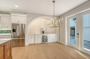 1850 Webber St, Sarasota, FL 34239 - Photo 10