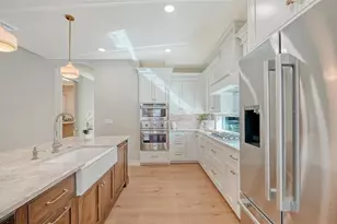 1850 Webber St, Sarasota, FL 34239 - Photo 14